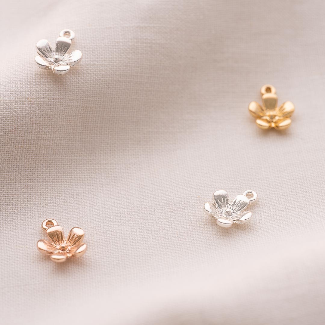 8 mm flower charm for jewellery making in silver, champagne gold and rose gold